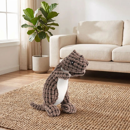 Doudou-pour-chien-chiot anti-anxiété, peluche interactive qui couine, 100% coton, coutures solides, tissu texturé qui masse les gencives et résiste aux morsures, lavable en machine, disponible en 3 coloris vert clair, marron et orange avec design mignon de dinosaure, idél pour chiot et chien de petite à moyenne taille-gros plan sur la peluche douce et solide en forme de dinosaure marron pour un jeu interactif et apaisant pour chiot et chien