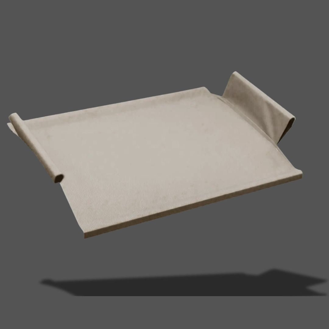 Housse-lit-de-camp-chien-de-rechange-beige en tissu oxford résistant, 100% imperméable, respirant, hygiénique, anti-poils, pour lit de camp surélevé ImperméableToutou™, lavable en machine avec coutures solides de 50x39 cm pour chiot et chien de 0 à 15 kg- gros plan sur la housse de couleur beige pour lit surélevé pour chien dehoussable et écoresponsable