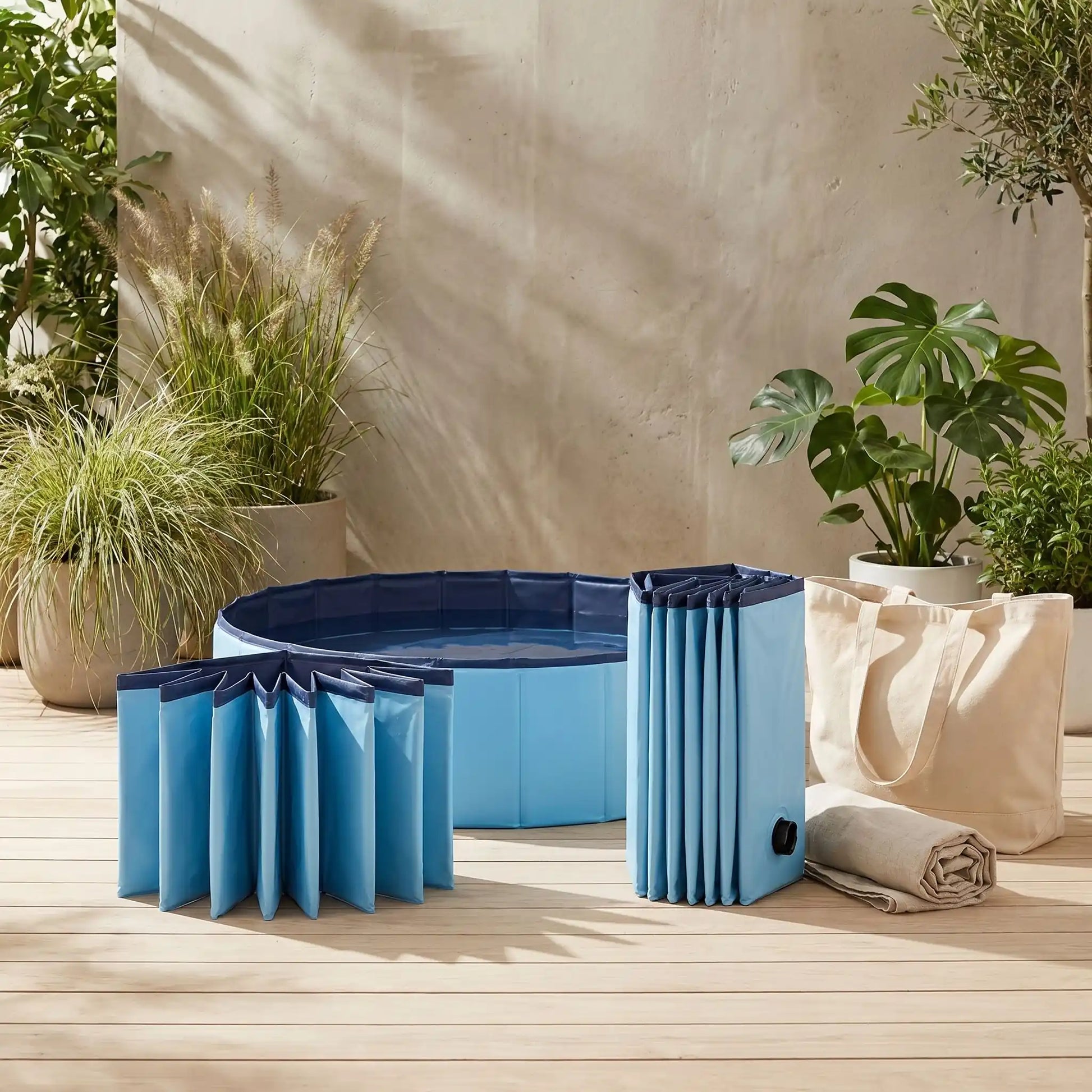 Piscine-pour-chiens-rigide en panneaux MDF robuste anti-affaissement, PVC sans produits toxiques , pliable et lavable de diamètre de 100 cm et de 30 cm de hauteur étudié pour une entrée et sortie facile et sécurisé pour les chiens de taille moyenne, avec bouchon de vidange pratique et rapide, polyvalente piscine à balle, bassin, baignoire pour toilettage-gros plan sur la piscine en version pliée et déplié, prête immédiattement à l'emploi, sans outil sans gonflage