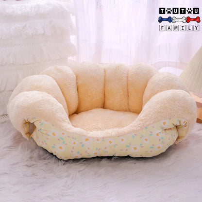 Canape-pour-petit-chien-jaune-ultra-confortable-un-cocon-pour-chien