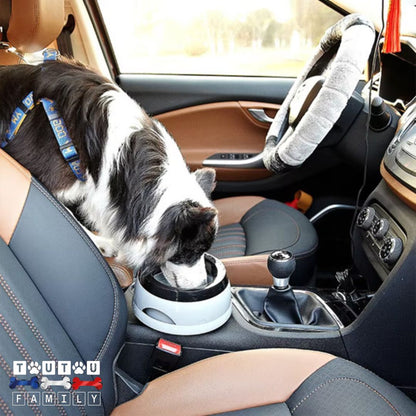Gamelle-eau-chien-anti-renversement-gamelle-transport-voiture-un-grand-chien-qui-boit-dans-sa-gamelle-anti-bave-et-anti-éclaboussure-dans-la-voiture-gamelle-eau-qui-garde-les-sièges-voiture