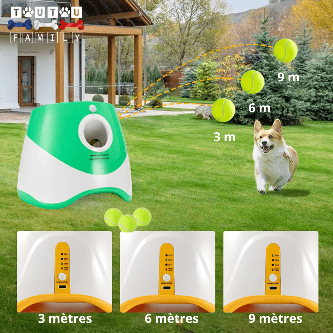 Lance-balle-automatique-pour-chien-3 longueurs réglables : 3/6/9 mètres avec 3 balles de tennis ⌀5 cm pour chien fournies, compatibles avec balles du même diamètre, de couleur blanc et vert, avec sa prise USB, détecteur de mouvement avec lancer automatique, jouet interactif transportable avec sa poignée compact et autonome pour chiot et chien de petite race- gros plan sur le lanceur automatique de couleur blanc et vert clair avec ses 3 balles de tennis  éjectée à 3 mètres, à 6 mètres et 9 mètres